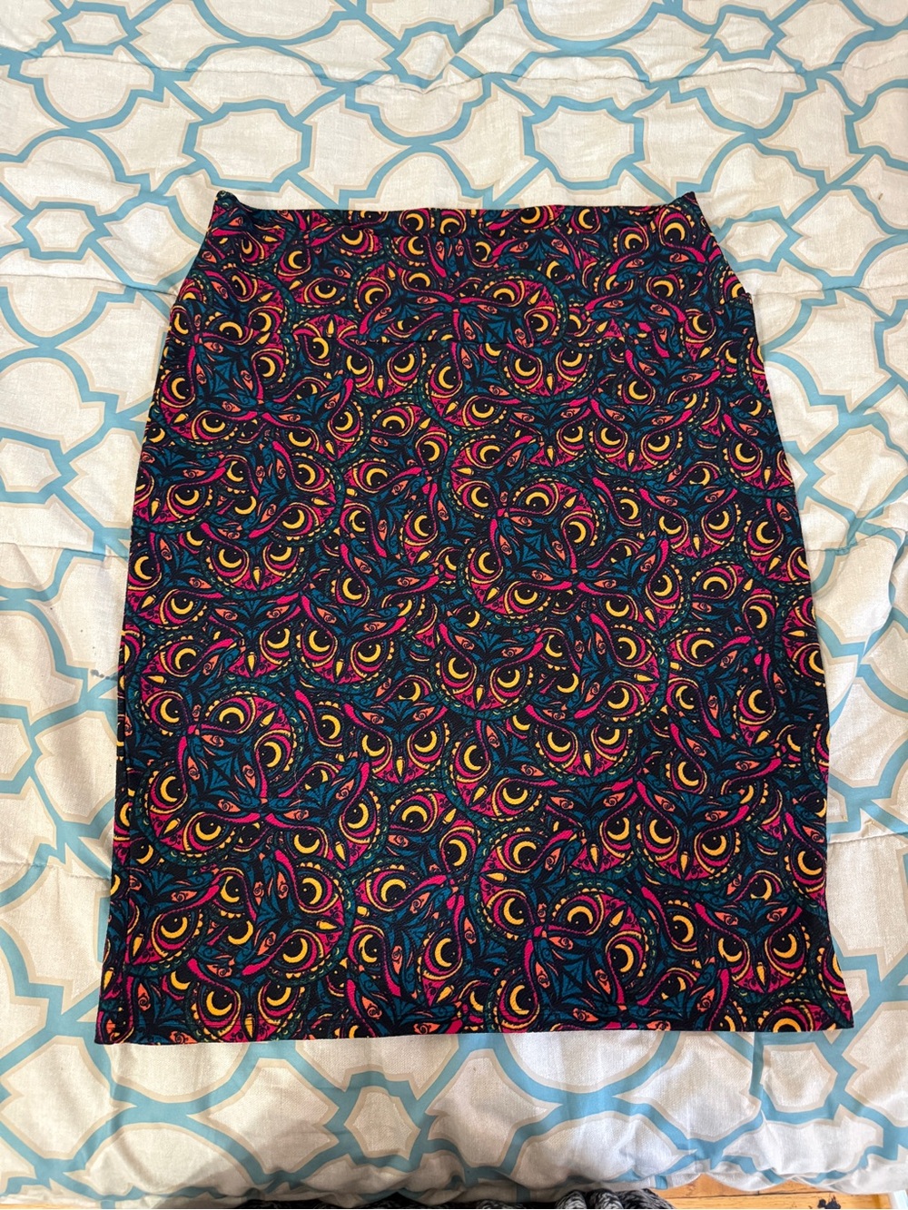 🦉 Whimsical & Bold! LuLaRoe Psychedelic Owl Eyes Cassie Pencil Skirt